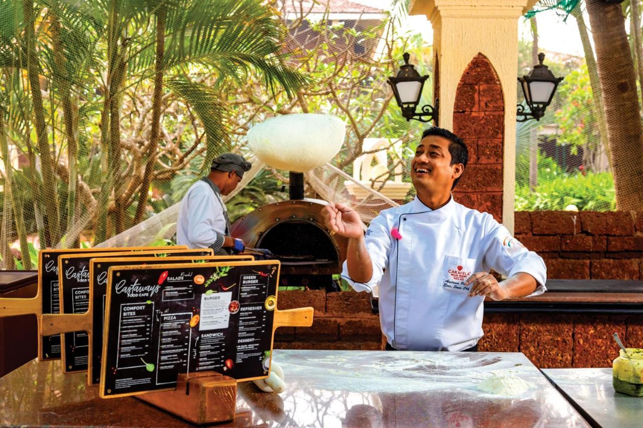Caravela Beach Resort Varca Kültér fotó Chef at work
